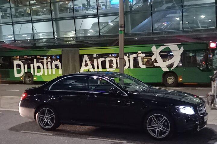 Limerick to Dublin Airport City Private Car Service Hire Evendo